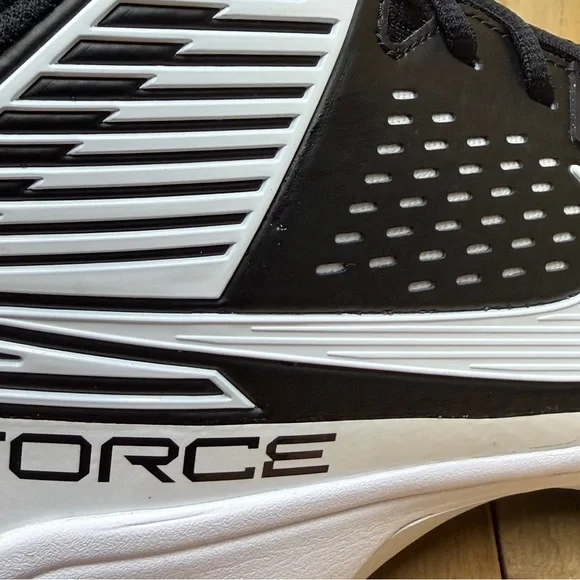 Nike Zoom Force Savage Pro 3 Shark Football Cleats Black/White FJ8163-002 Sz 14